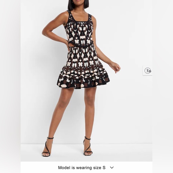 Elevate date night with an abstract print set - Picture 3 of 5